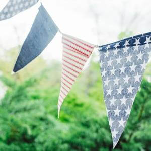 outdoor patriotic home décor - patriotic pennant banner